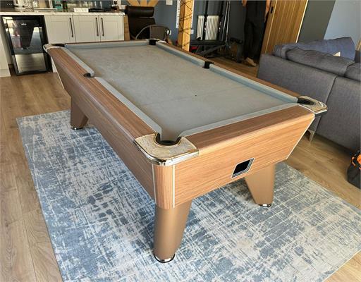Signature Tournament Pool Table - 7ft, Lincoln Walnut Finish: Warehouse Clearance